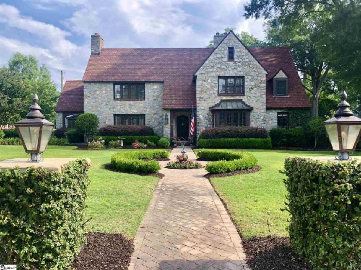 Picture of Home For Sale in Clinton, South Carolina, United States