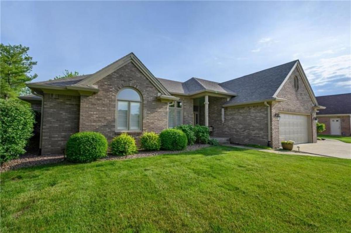 Picture of Home For Sale in Franklin, Indiana, United States