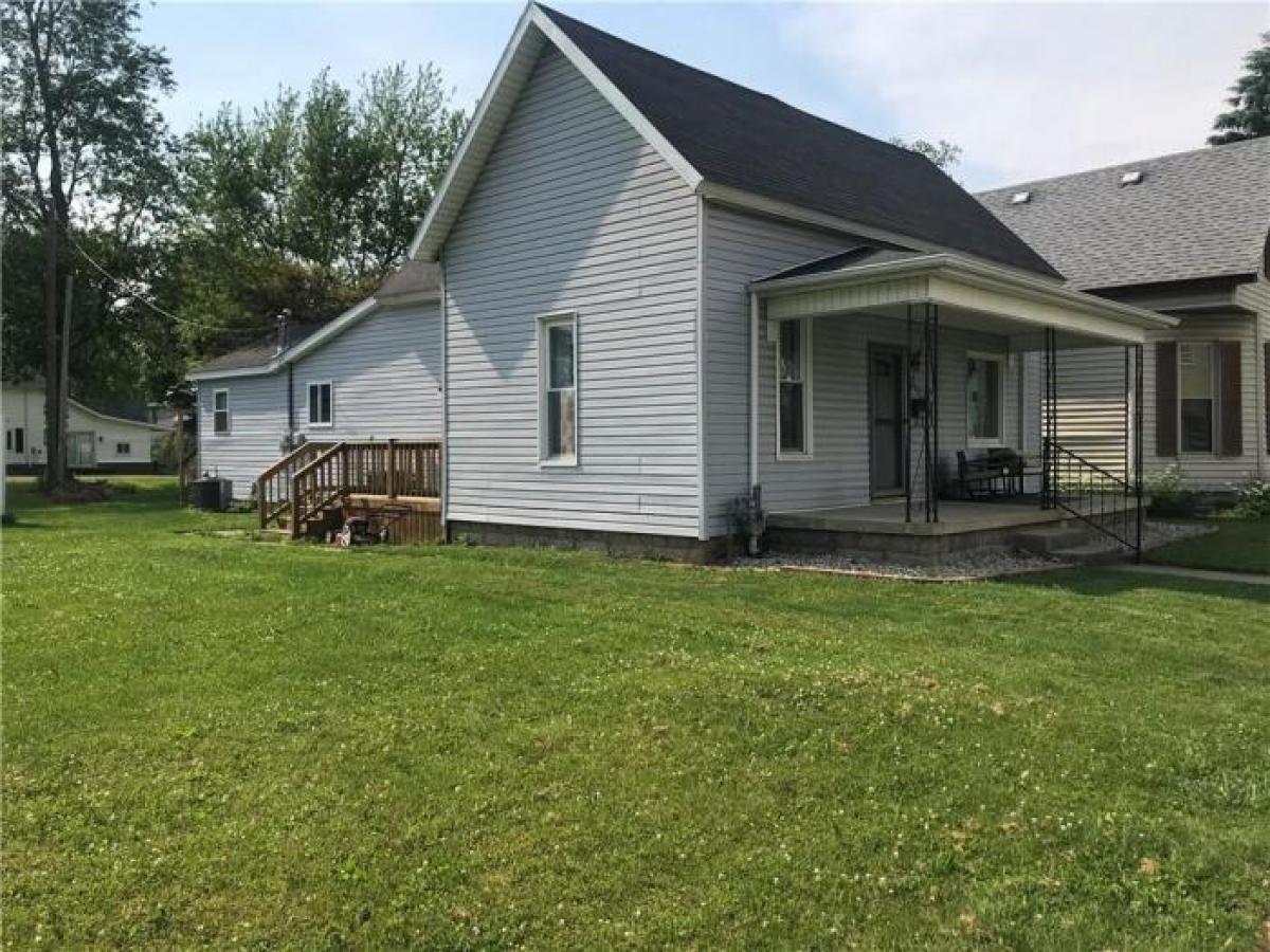 Picture of Home For Sale in Rushville, Indiana, United States