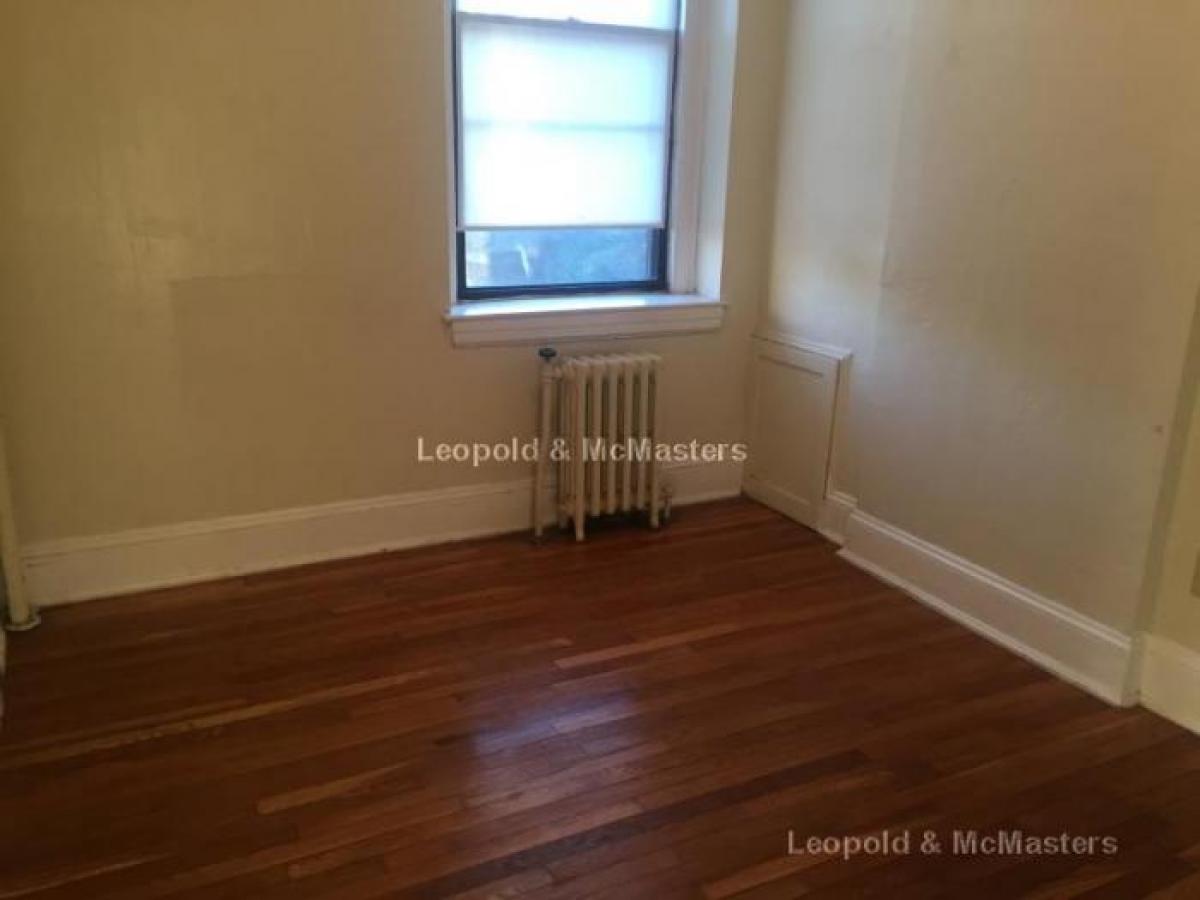 Picture of Condo For Rent in Melrose, Massachusetts, United States