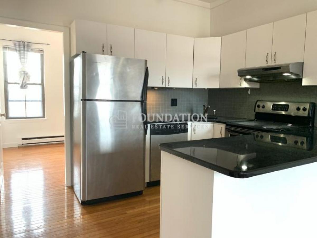 Picture of Condo For Rent in Chelsea, Massachusetts, United States