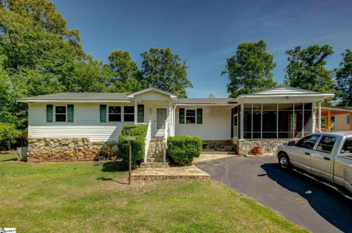 Picture of Home For Sale in Marietta, South Carolina, United States