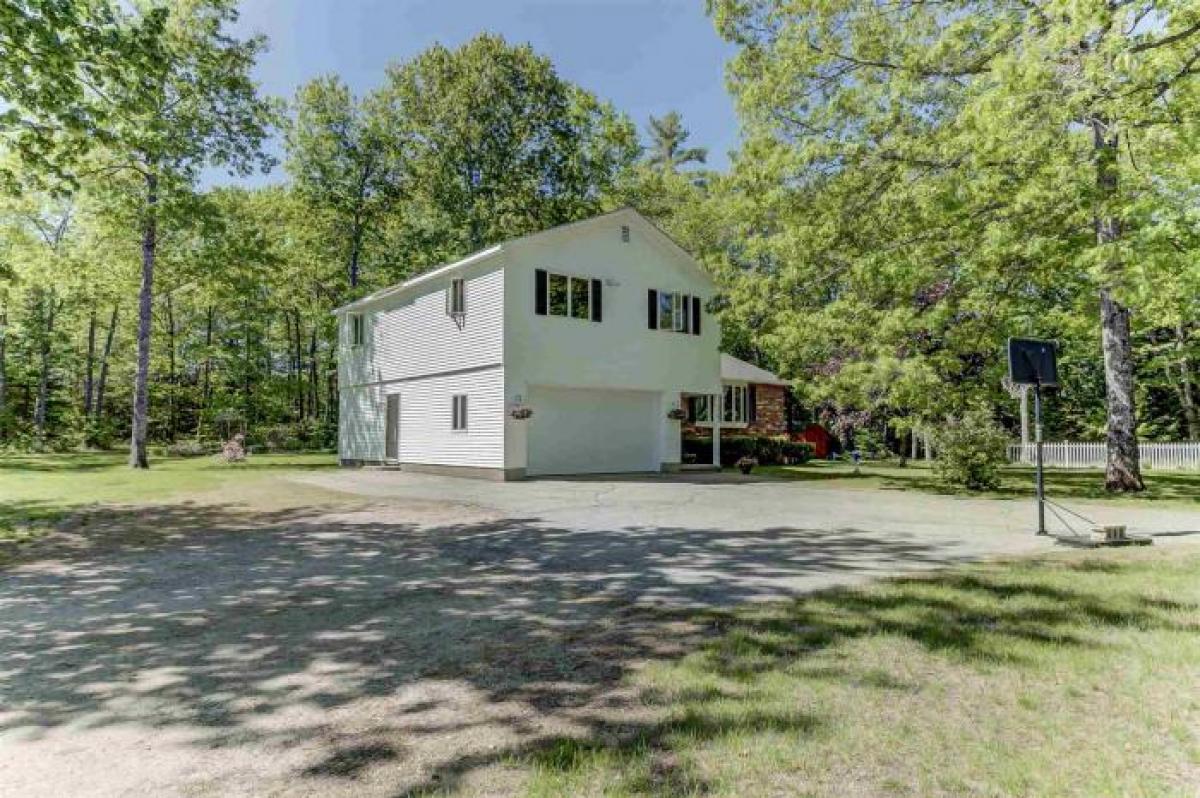 Picture of Home For Sale in Conway, New Hampshire, United States