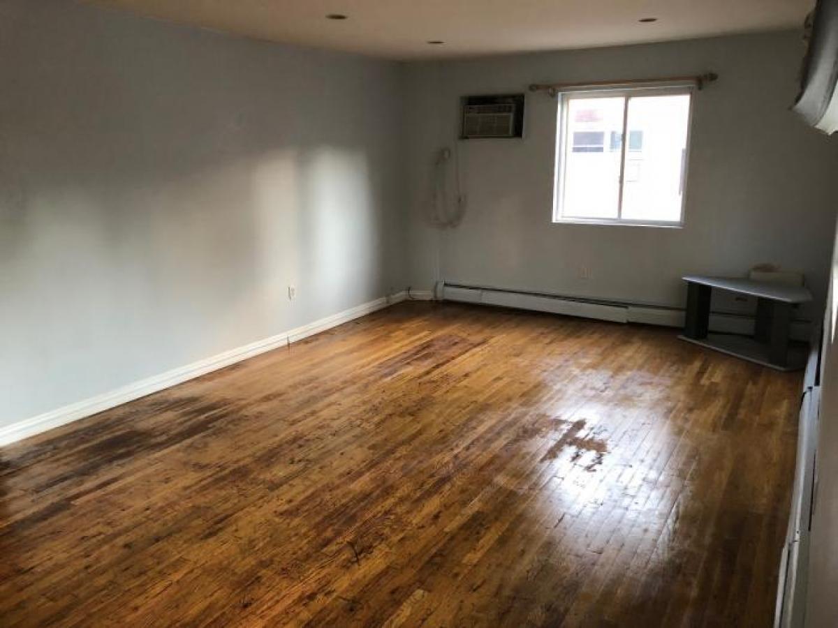 Picture of Home For Rent in Queens, New York, United States