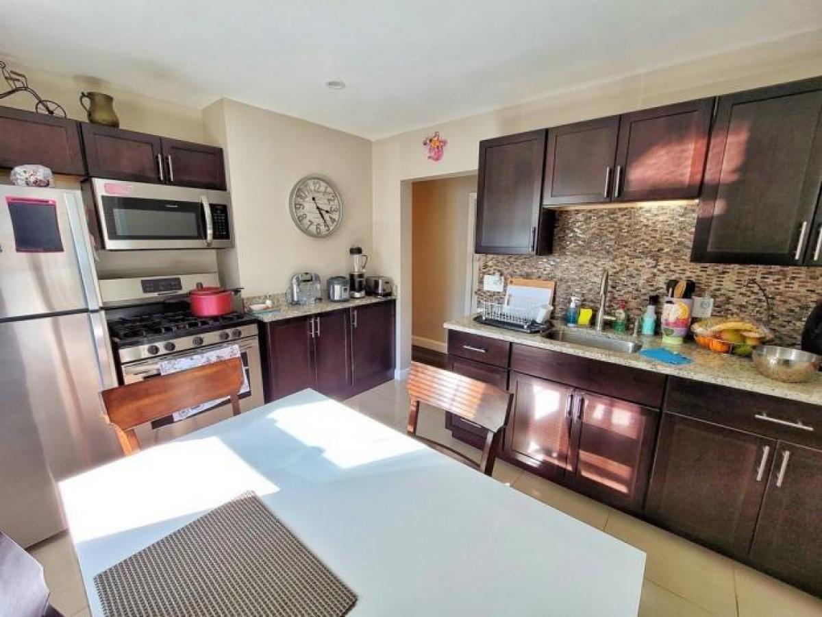 Picture of Condo For Rent in Revere, Massachusetts, United States