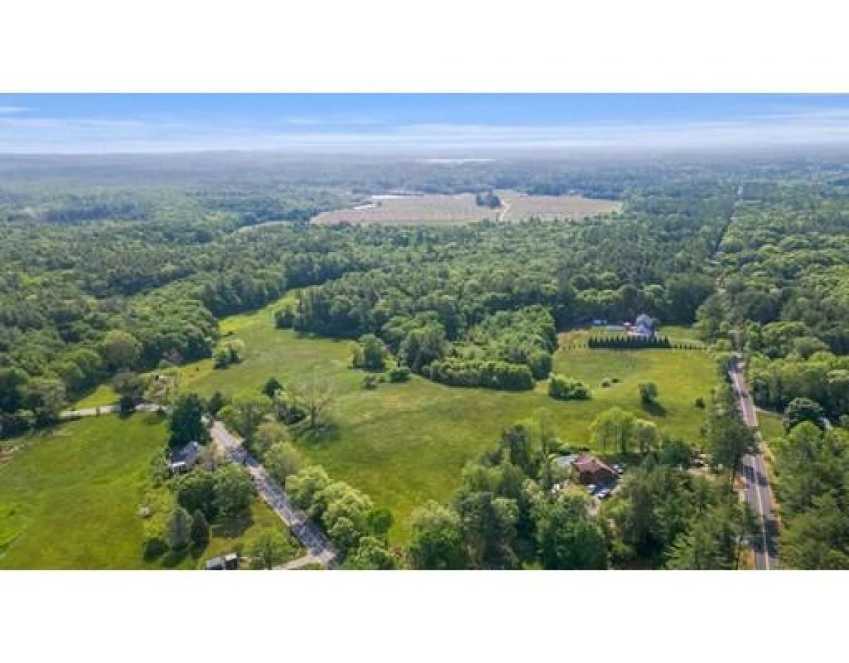 Picture of Residential Land For Sale in Plympton, Massachusetts, United States