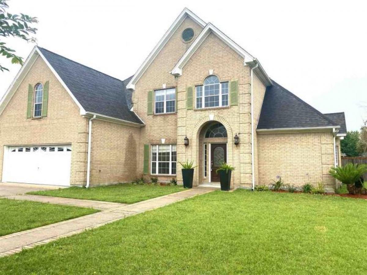 Picture of Home For Sale in Orange, Texas, United States