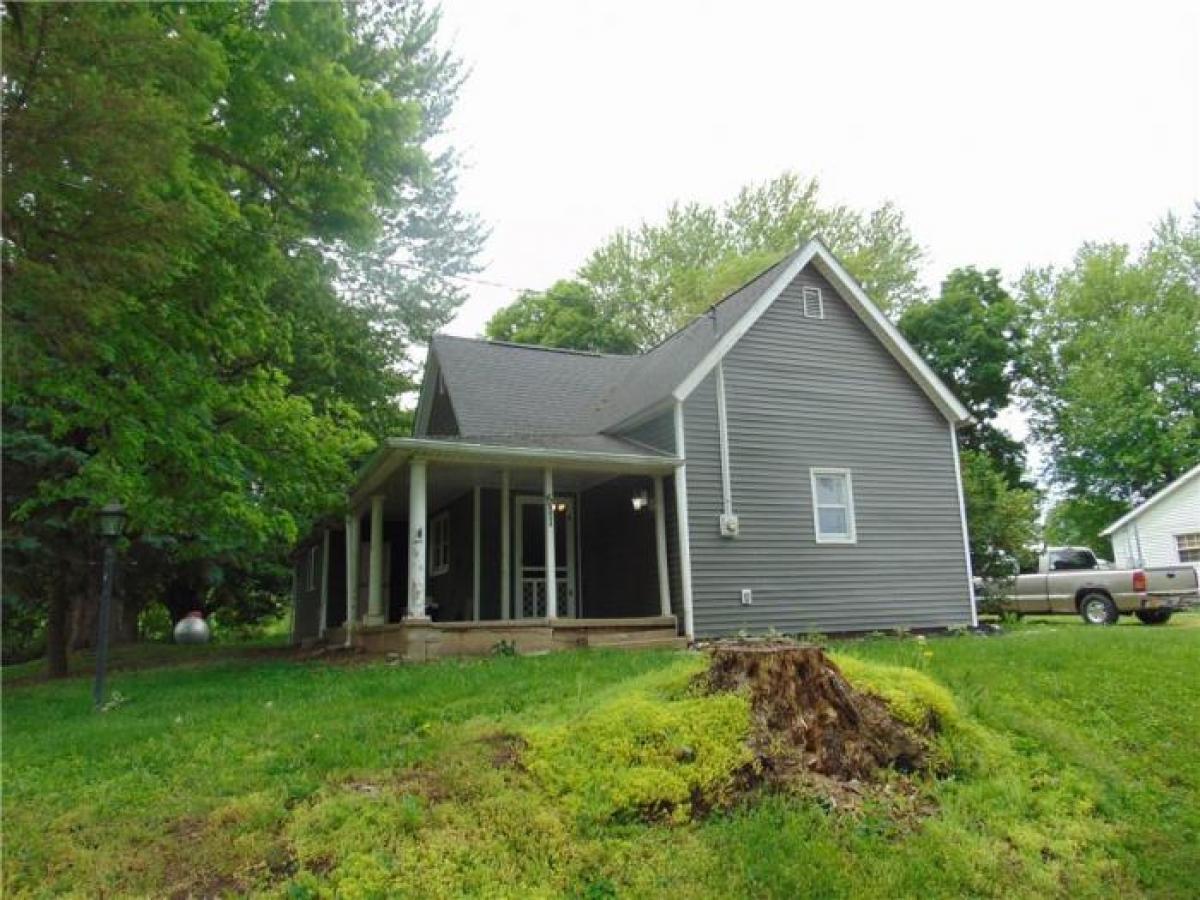 Picture of Home For Sale in Darlington, Indiana, United States