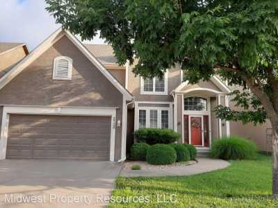 Home For Rent in Lees Summit, Missouri