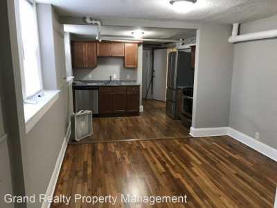 Apartment For Rent in 