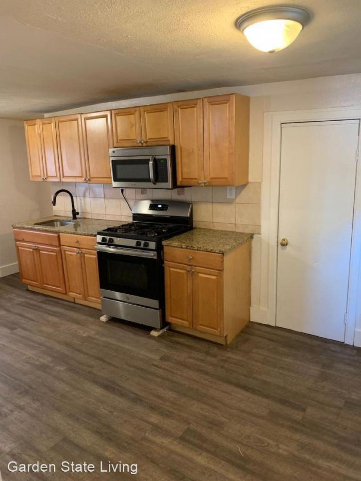 Picture of Home For Rent in Newark, New Jersey, United States