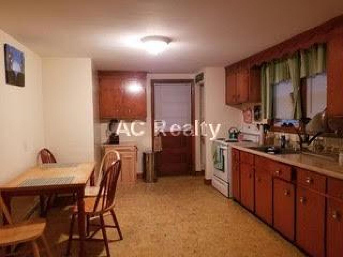 Picture of Condo For Rent in Medford, Massachusetts, United States