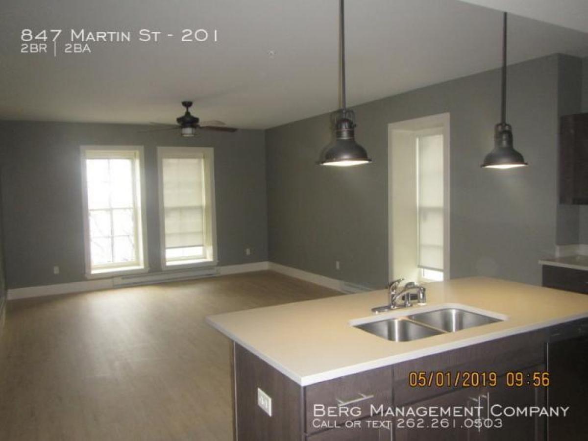 Picture of Apartment For Rent in Waukesha, Wisconsin, United States