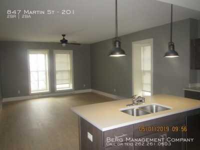 Apartment For Rent in Waukesha, Wisconsin