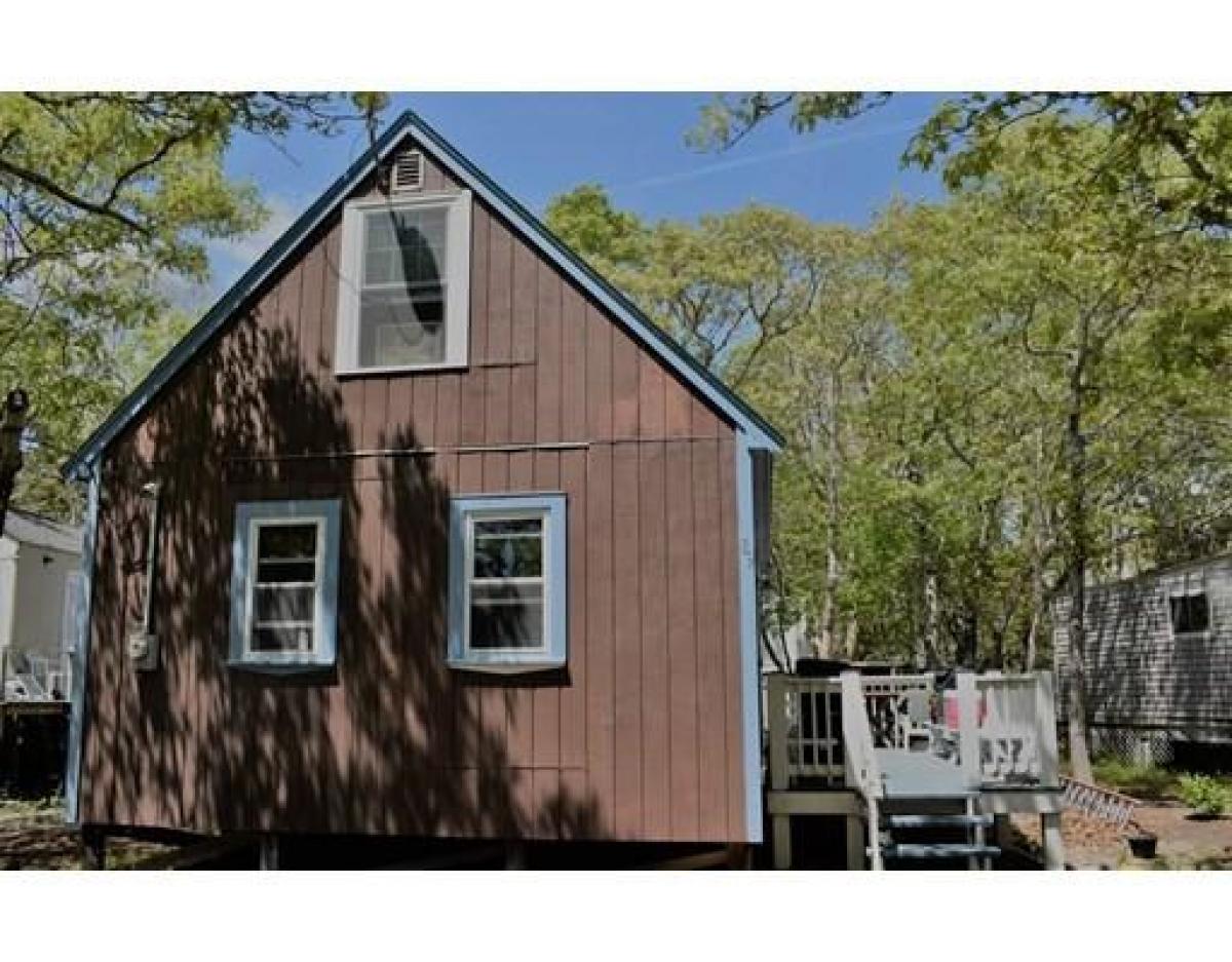 Picture of Home For Sale in Wareham, Massachusetts, United States