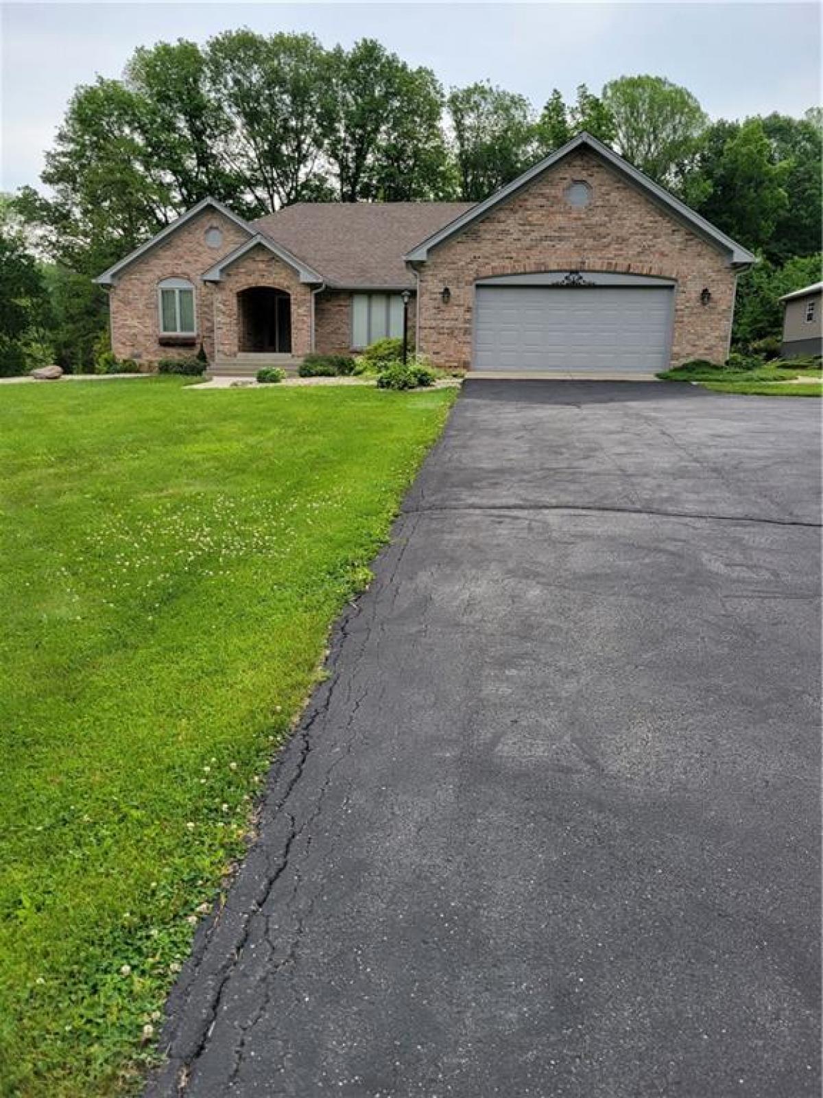 Picture of Home For Sale in Monrovia, Indiana, United States