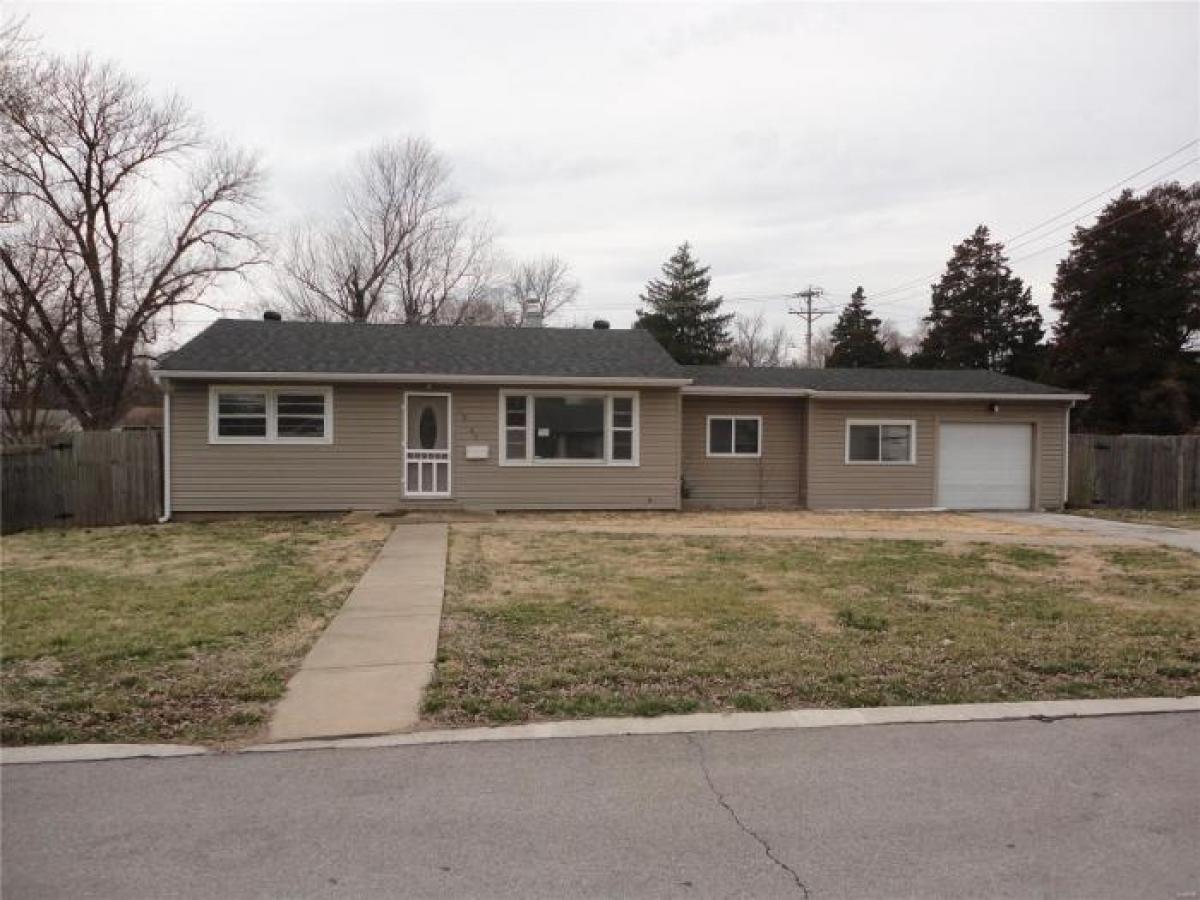 Picture of Home For Sale in Lake Saint Louis, Missouri, United States