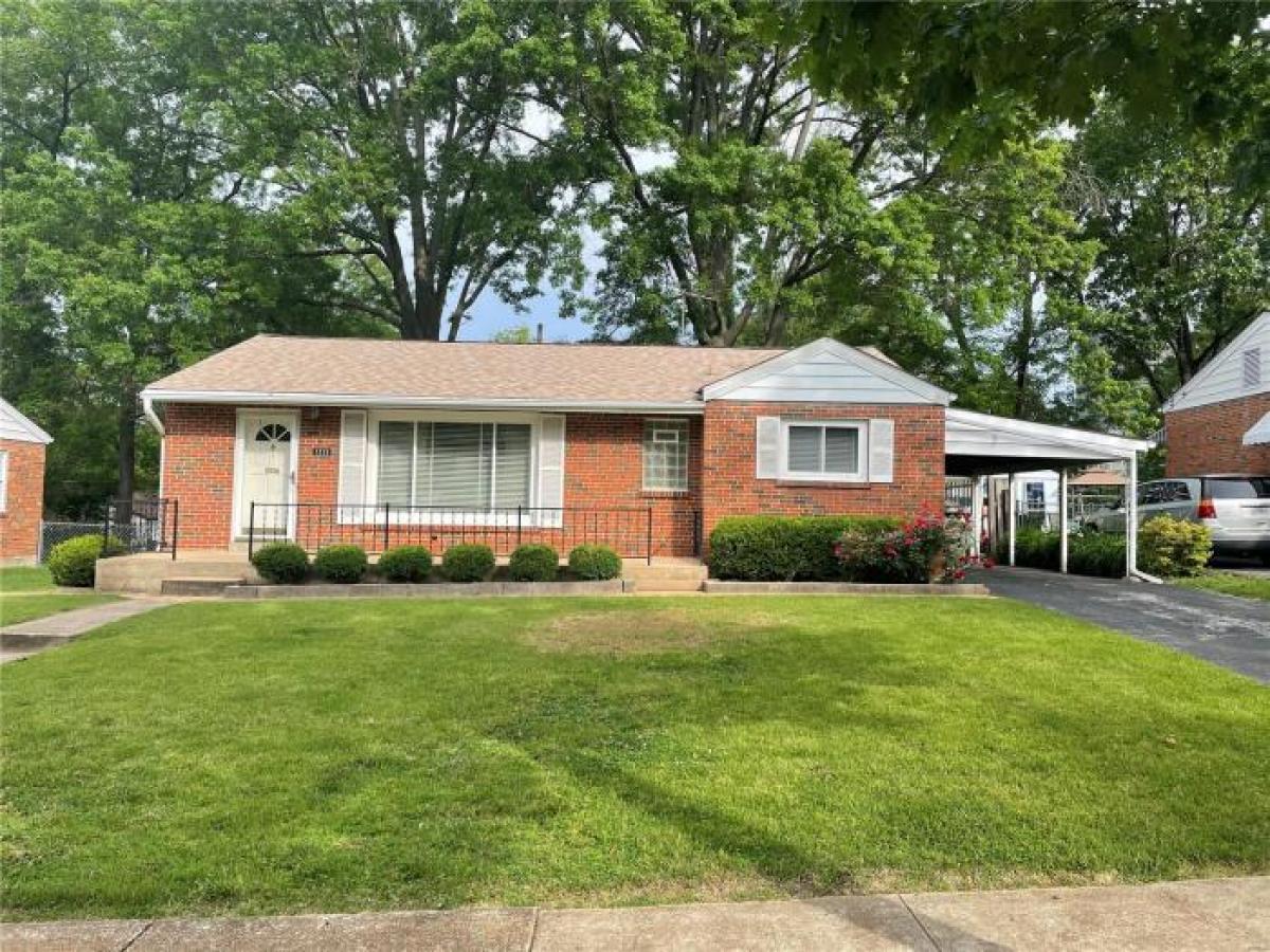 Picture of Home For Sale in Lake Saint Louis, Missouri, United States