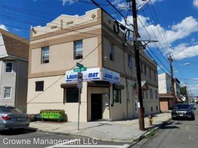 Apartment For Rent in Newark, New Jersey