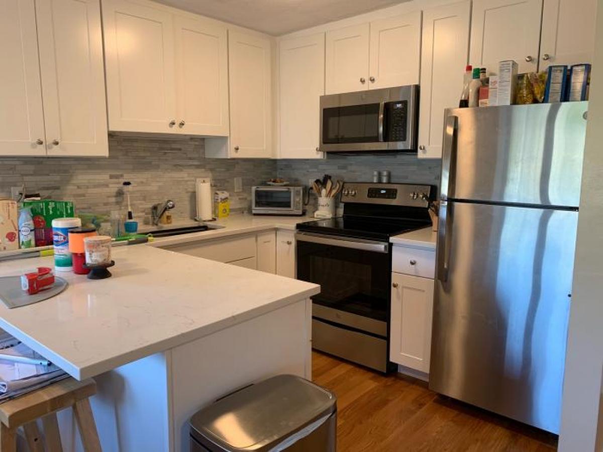 Picture of Condo For Rent in Melrose, Massachusetts, United States