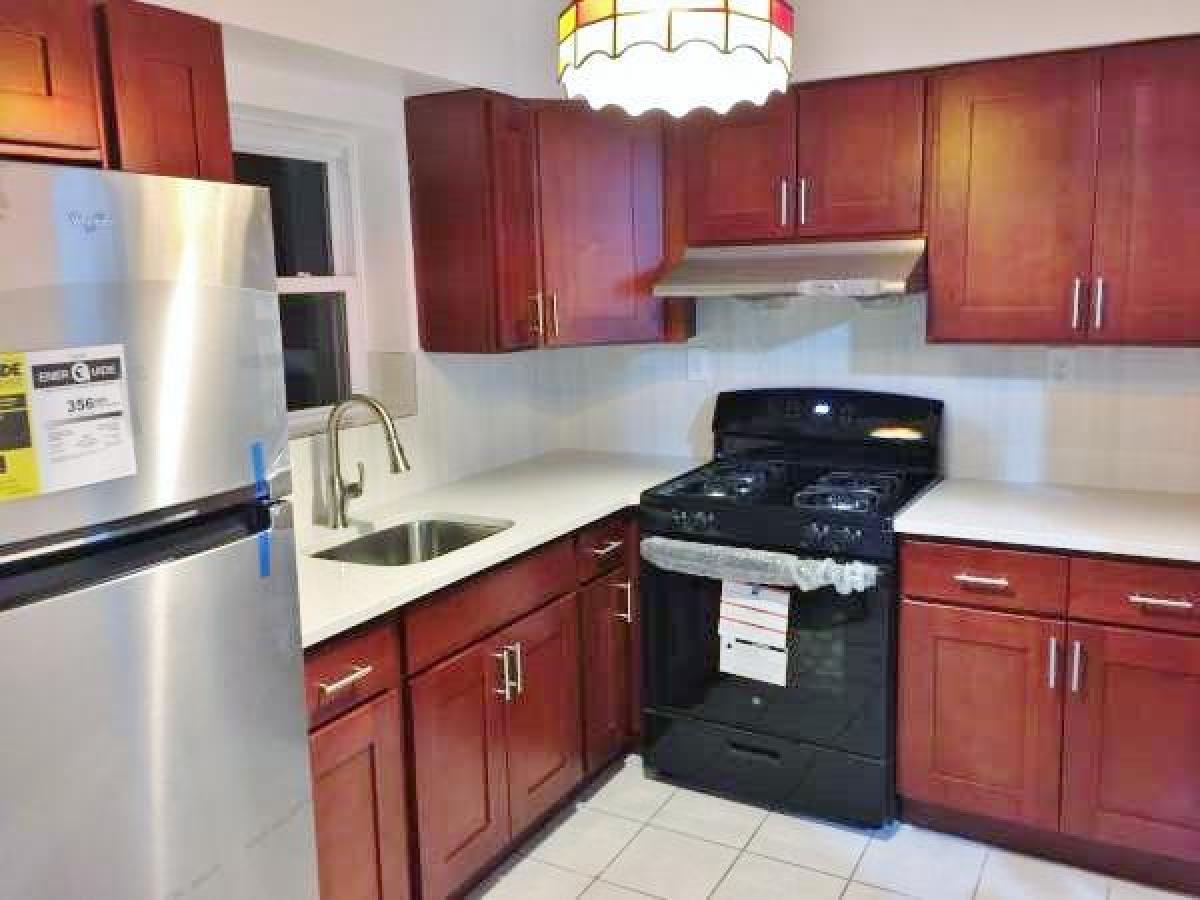 Picture of Apartment For Rent in East Elmhurst, New York, United States