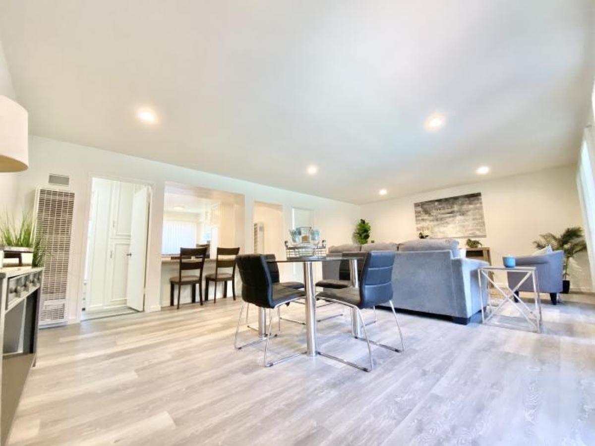 Picture of Apartment For Rent in Sherman Oaks, California, United States