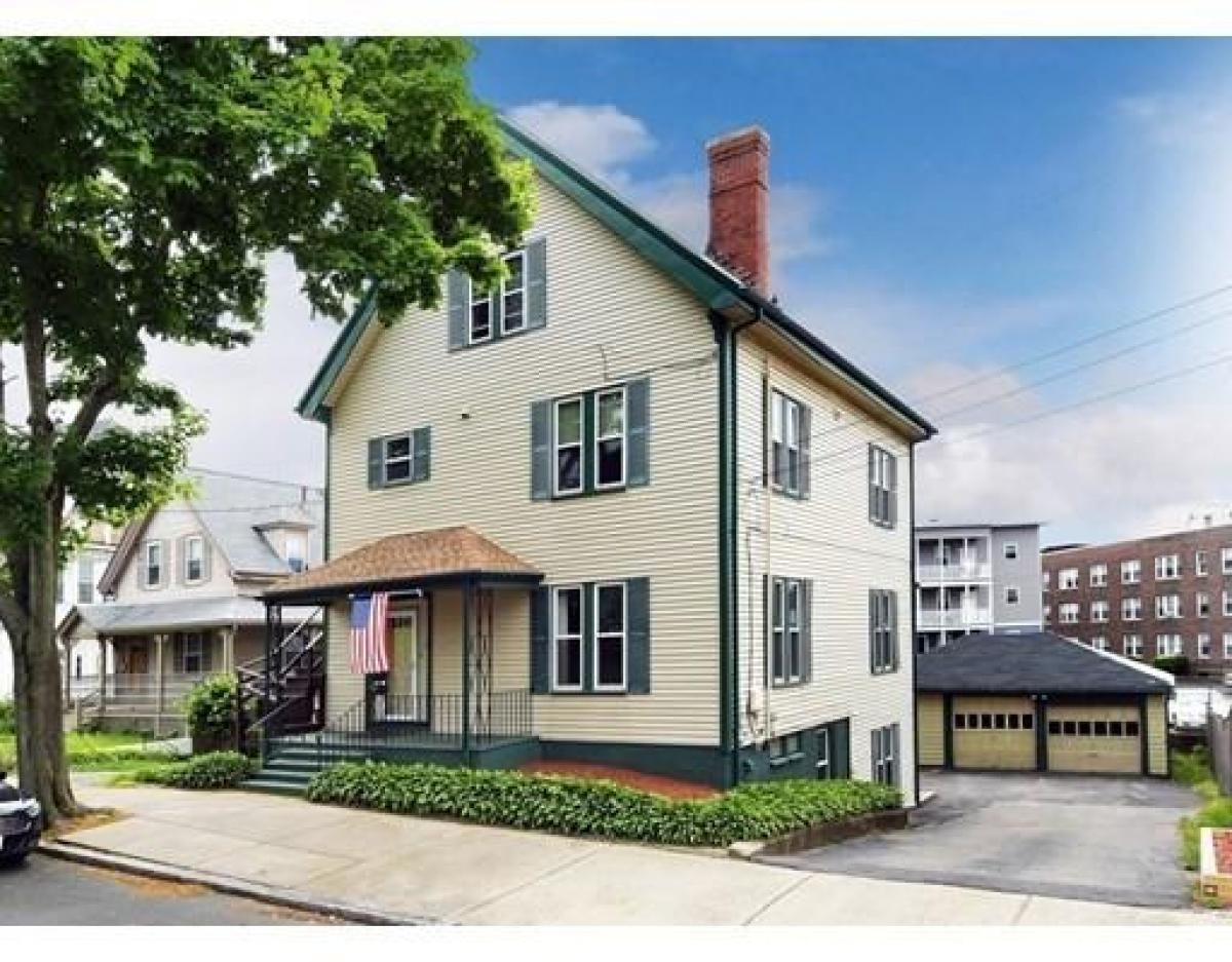 Picture of Multi-Family Home For Sale in Lynn, Massachusetts, United States