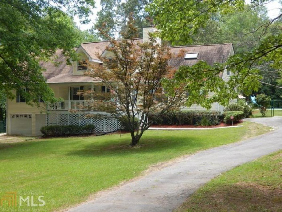 Picture of Home For Sale in Winston, Georgia, United States