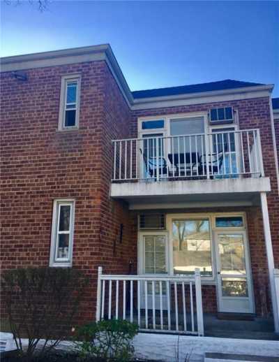 Apartment For Rent in Pelham, New York