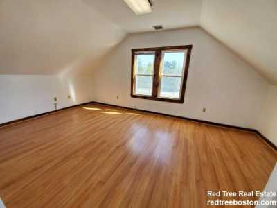 Condo For Rent in Chestnut Hill, Massachusetts