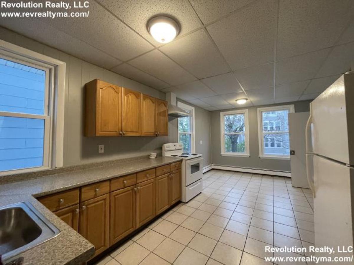 Picture of Condo For Rent in Revere, Massachusetts, United States