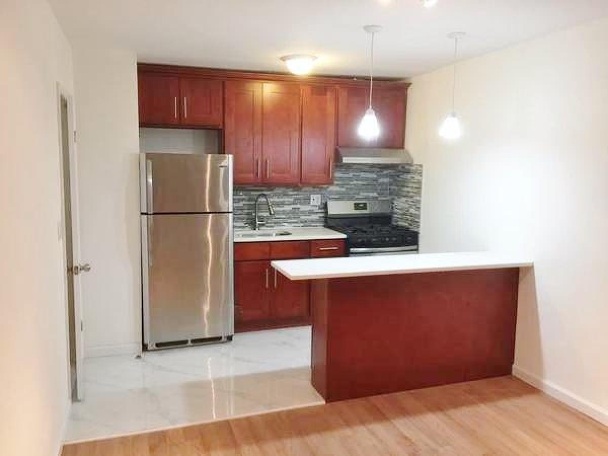 Picture of Apartment For Rent in Rego Park, New York, United States