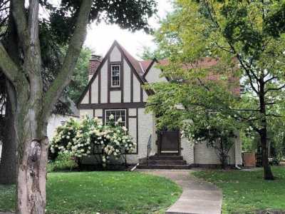 Home For Rent in West Saint Paul, Minnesota