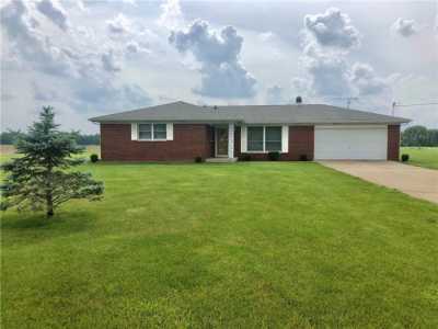 Home For Sale in Hope, Indiana