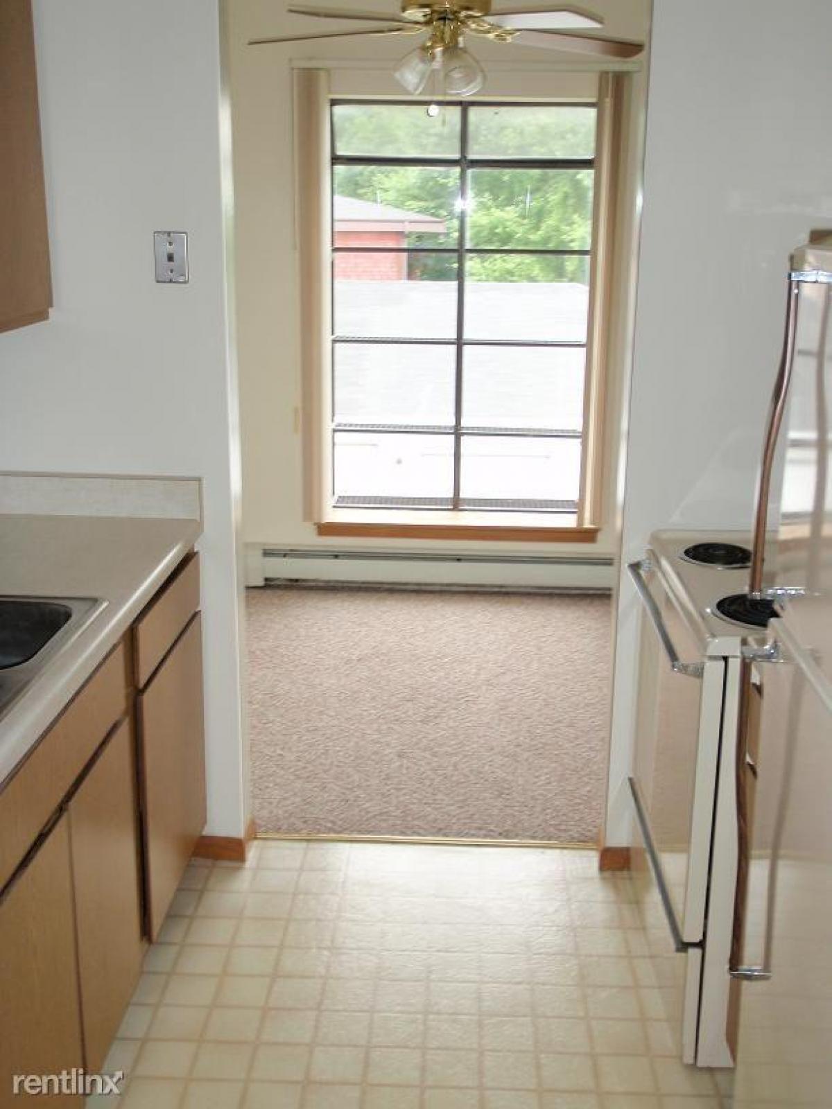 Picture of Apartment For Rent in Waukesha, Wisconsin, United States