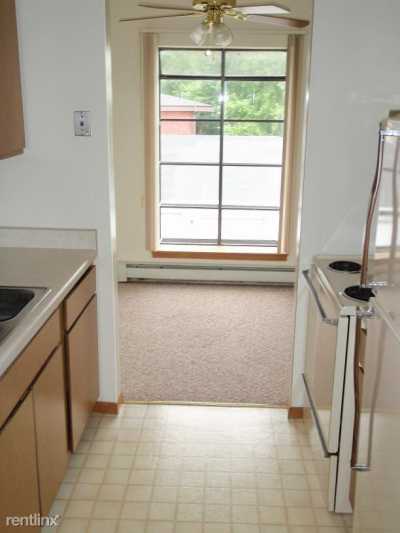 Apartment For Rent in Waukesha, Wisconsin