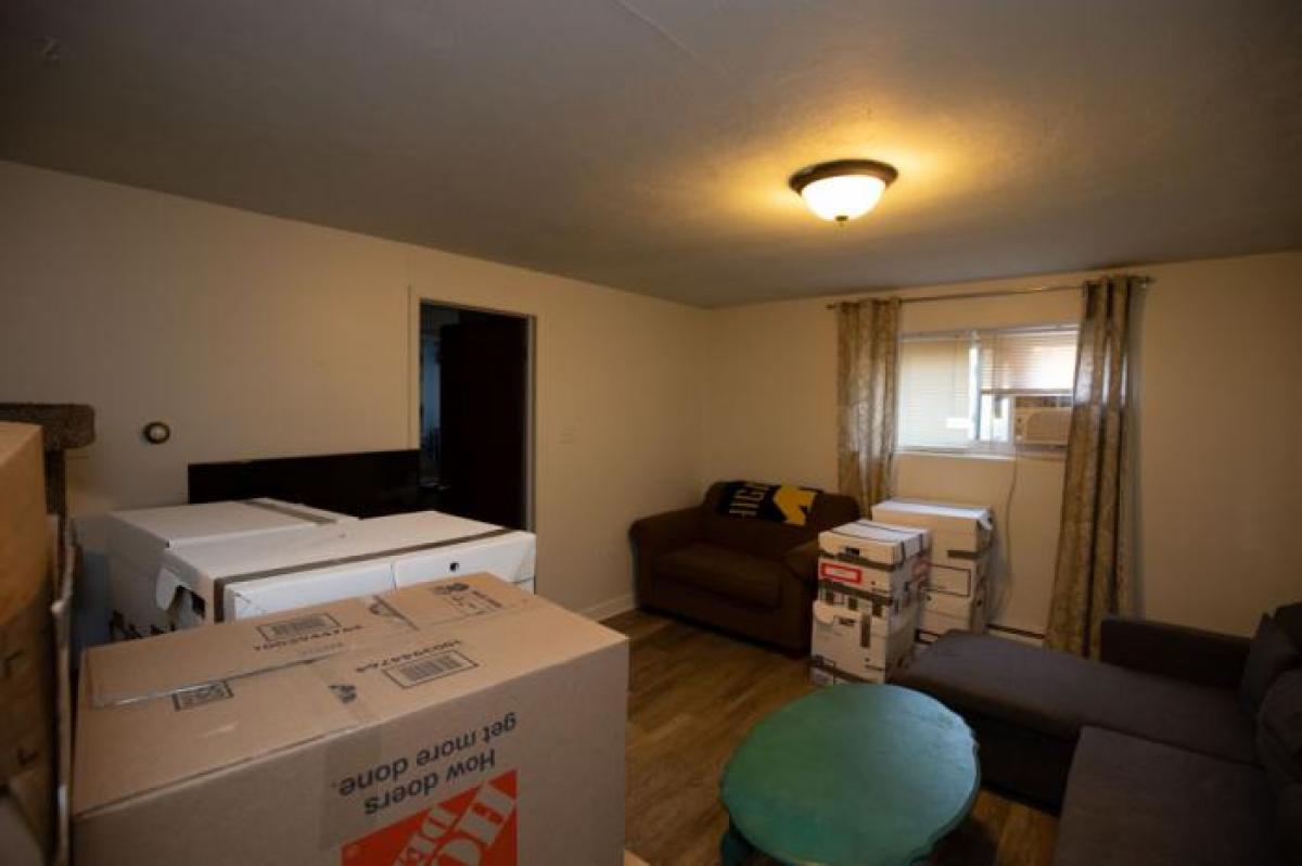 Picture of Apartment For Rent in Clarendon Hills, Illinois, United States