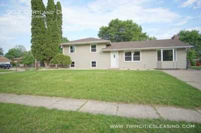 Home For Rent in Apple Valley, Minnesota