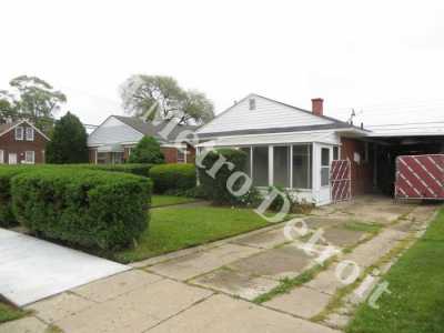 Home For Rent in Ecorse, Michigan