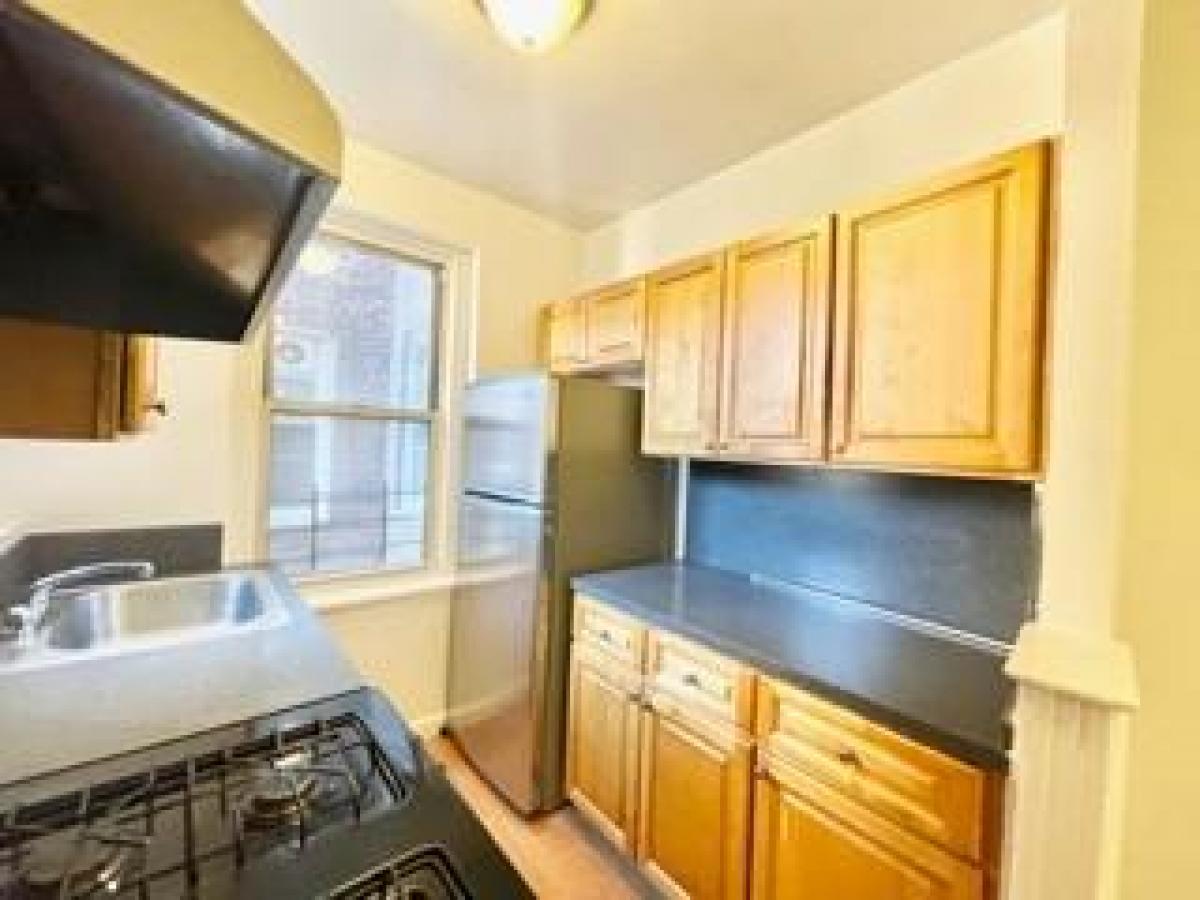 Picture of Apartment For Rent in Elmhurst, New York, United States