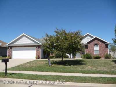 Home For Rent in Columbia, Missouri