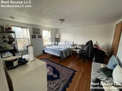 Home For Rent in Cambridge, Massachusetts