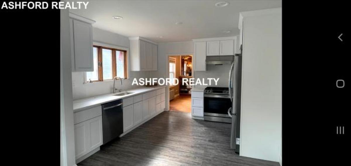 Picture of Condo For Rent in Belmont, Massachusetts, United States