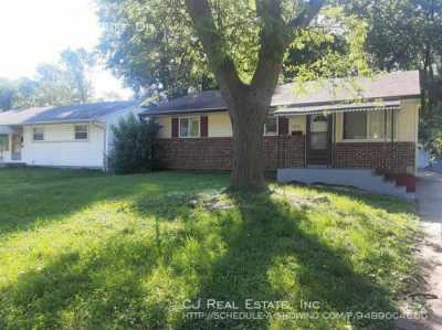 Home For Rent in Lake Saint Louis, Missouri