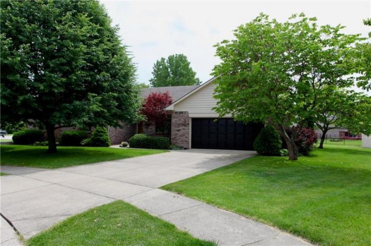 Picture of Home For Sale in Brownsburg, Indiana, United States