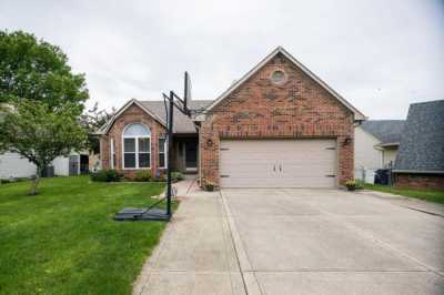 Home For Sale in Mooresville, Indiana