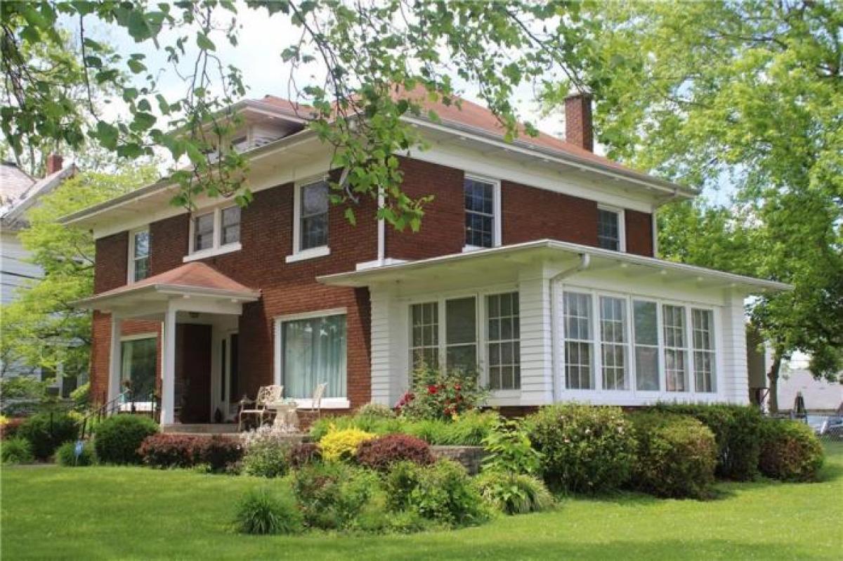 Picture of Home For Sale in Elwood, Indiana, United States