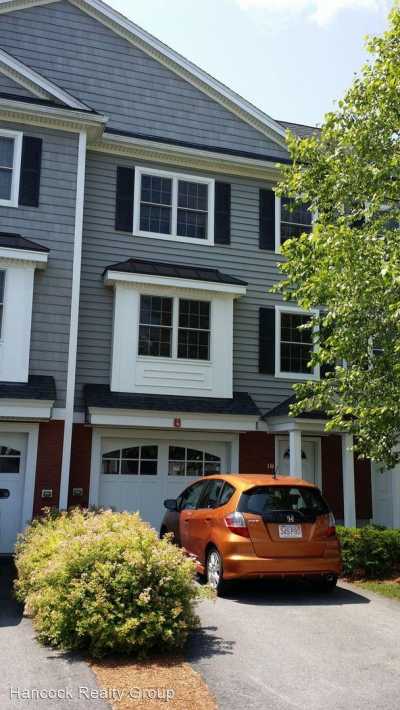 Home For Rent in Lowell, Massachusetts