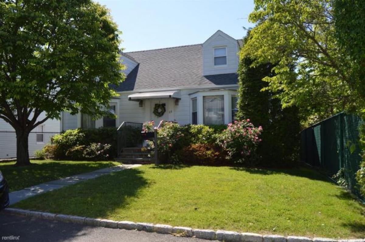 Picture of Home For Rent in Cos Cob, Connecticut, United States