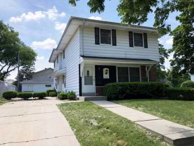 Home For Rent in Waukesha, Wisconsin